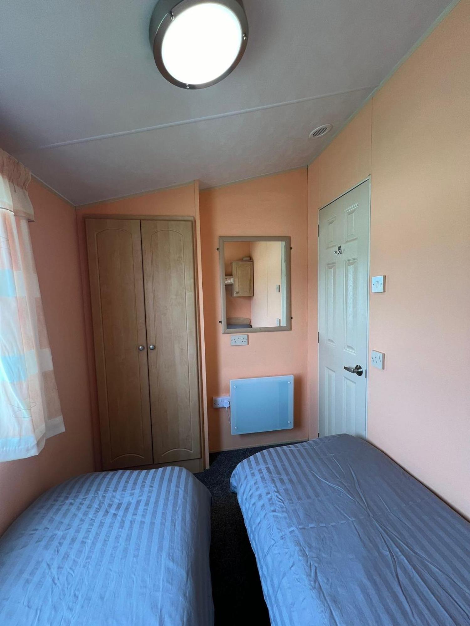 Light And Airy 2 Bedroom Mobile Home Aberystwyth Exterior photo